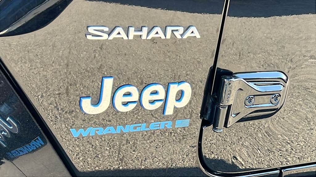 Thumbnail: 2023 Jeep Wrangler - 7