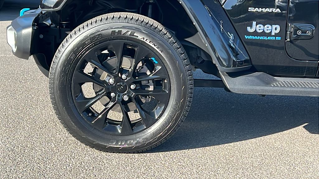 Thumbnail: 2023 Jeep Wrangler - 8