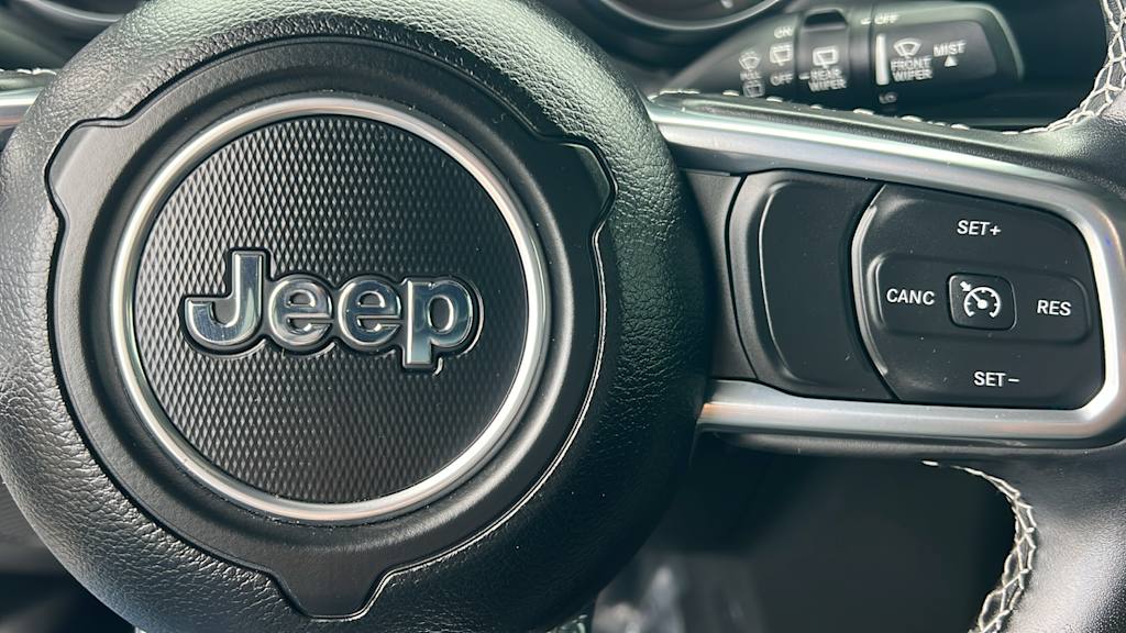 Thumbnail: 2022 Jeep Wrangler - 25