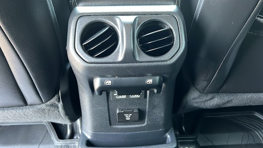 Thumbnail: 2023 Jeep Wrangler - 30