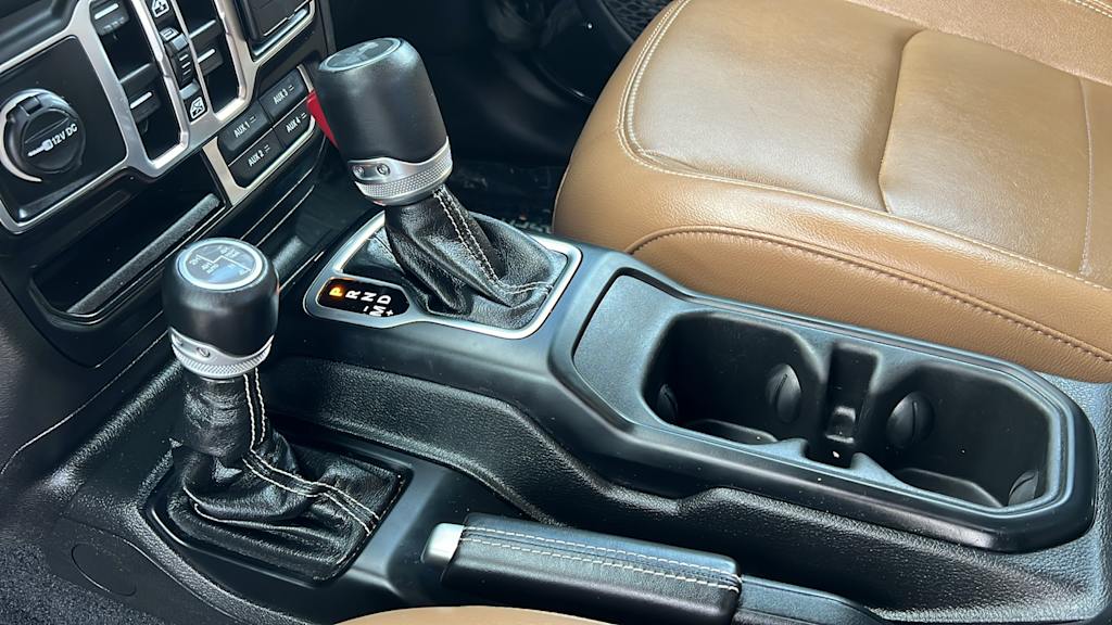 Thumbnail: 2023 Jeep Wrangler - 15