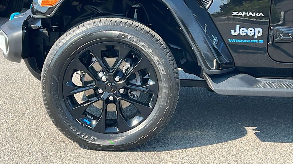 Thumbnail: 2023 Jeep Wrangler - 8
