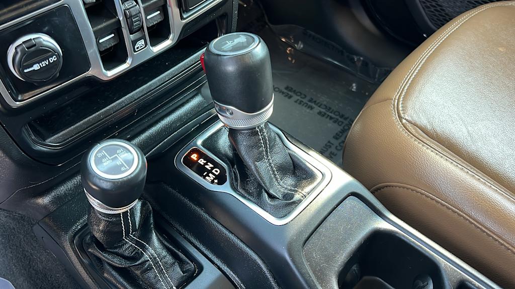 Thumbnail: 2023 Jeep Wrangler - 15
