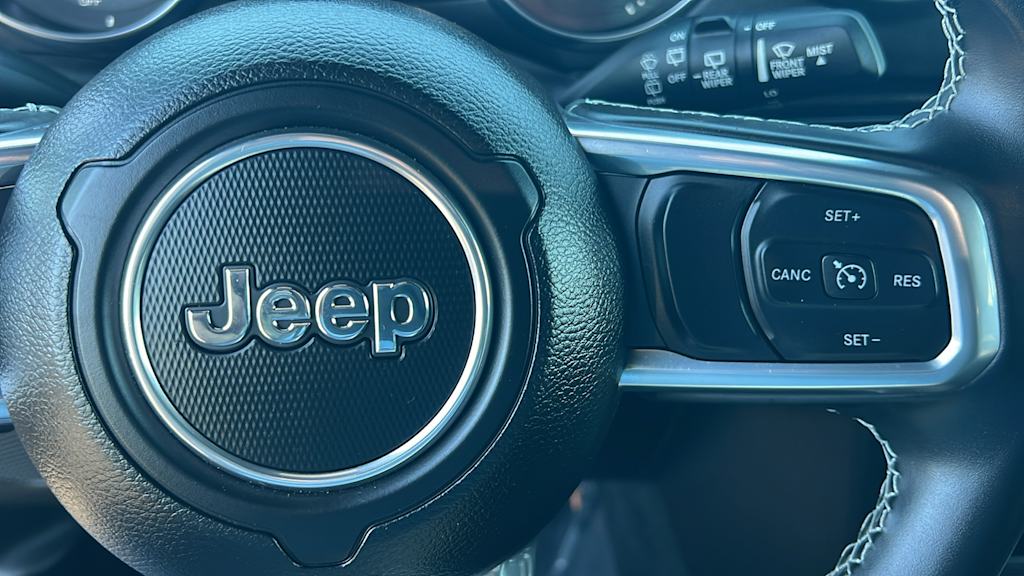 Thumbnail: 2022 Jeep Wrangler - 26
