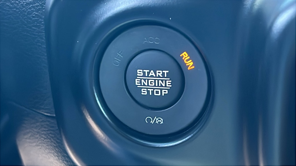 Thumbnail: 2022 Jeep Wrangler - 24