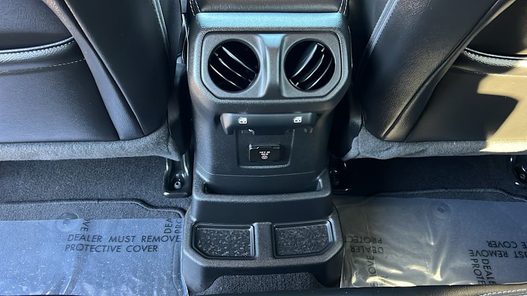 Thumbnail: 2022 Jeep Wrangler - 30