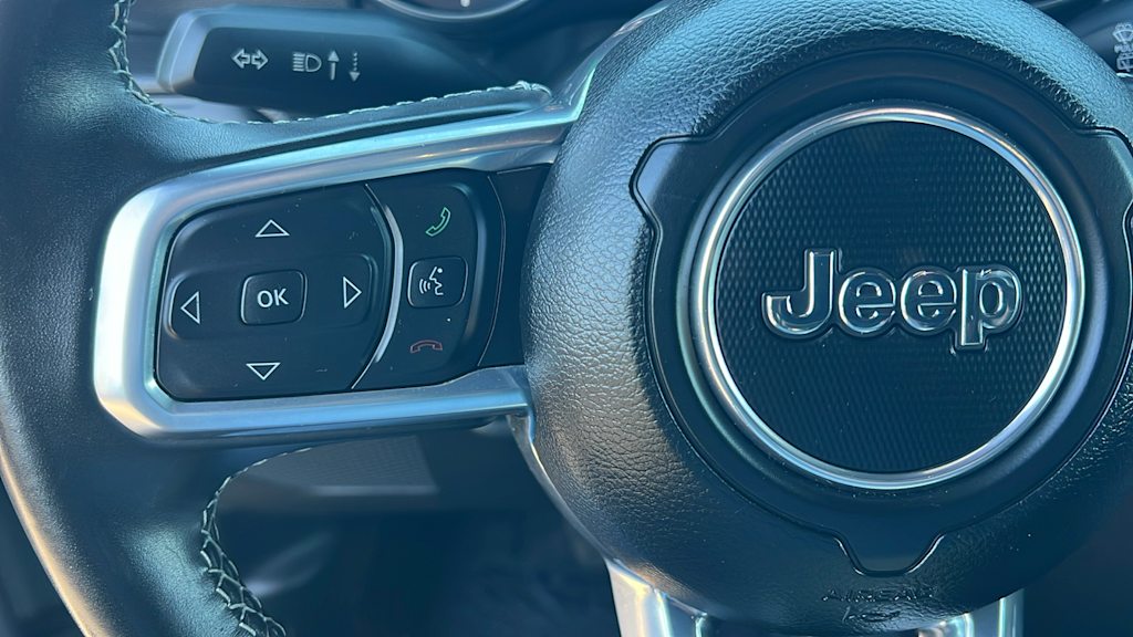 Thumbnail: 2022 Jeep Wrangler - 25