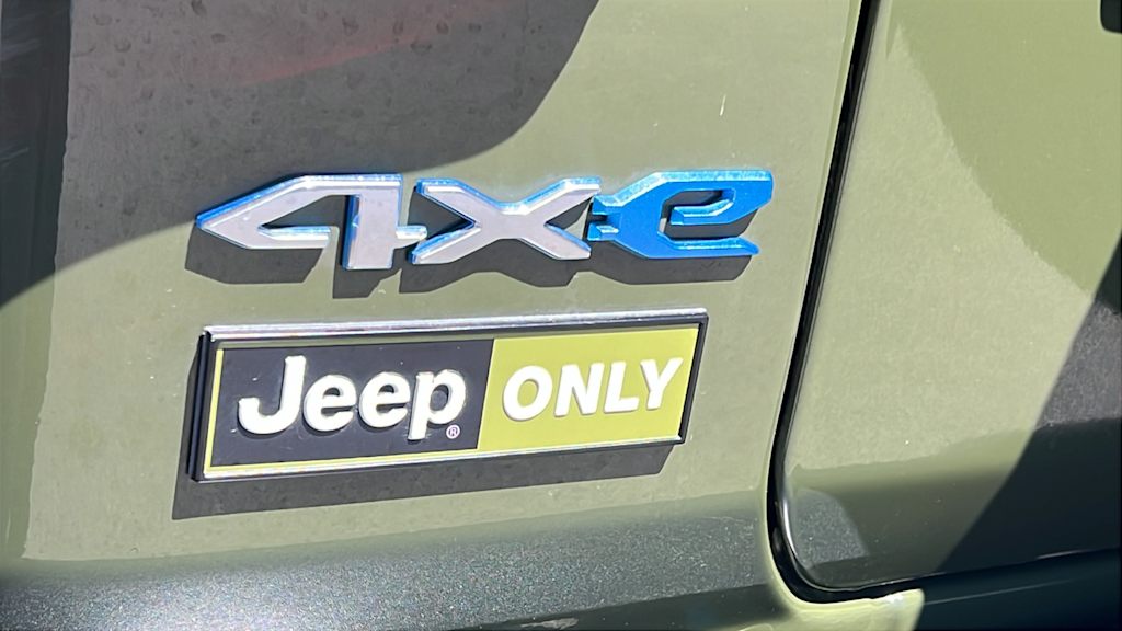 Thumbnail: 2022 Jeep Wrangler - 30