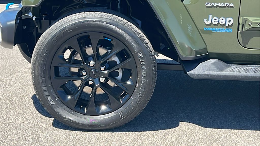 Thumbnail: 2022 Jeep Wrangler - 8