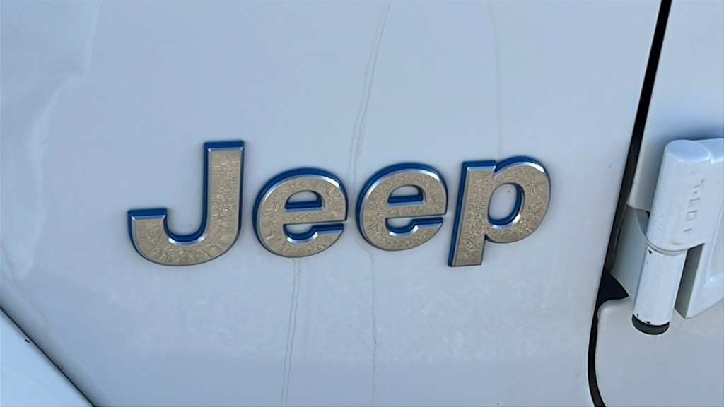 Thumbnail: 2022 Jeep Wrangler - 7