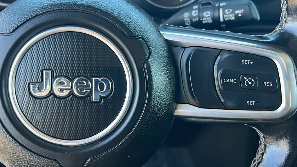 Thumbnail: 2022 Jeep Wrangler - 27
