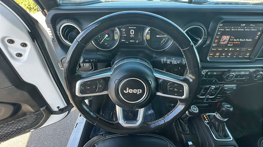 Thumbnail: 2022 Jeep Wrangler - 9