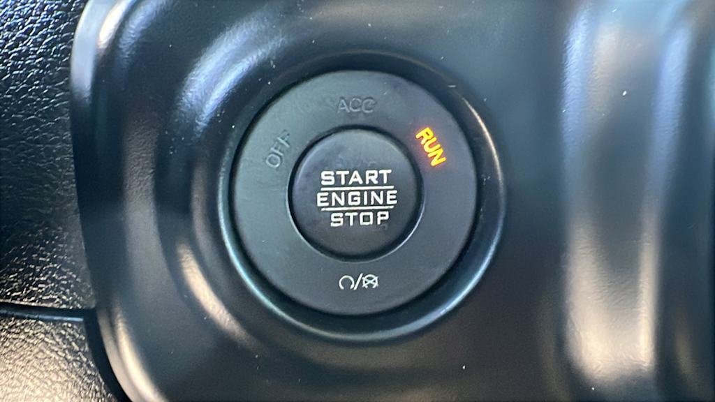 Thumbnail: 2022 Jeep Wrangler - 25