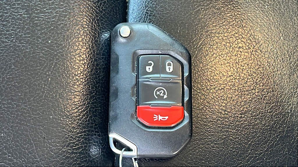 Thumbnail: 2022 Jeep Wrangler - 18