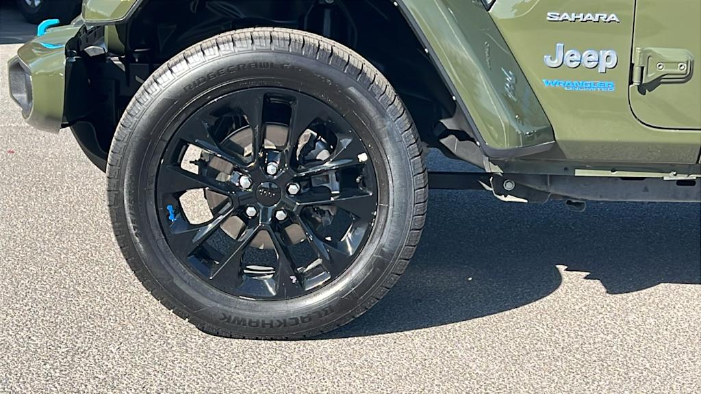Thumbnail: 2022 Jeep Wrangler - 8