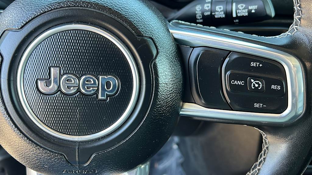 Thumbnail: 2022 Jeep Wrangler - 27