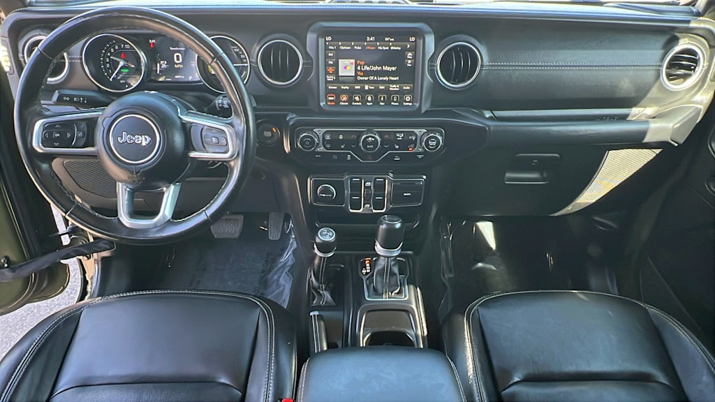 Thumbnail: 2022 Jeep Wrangler - 14
