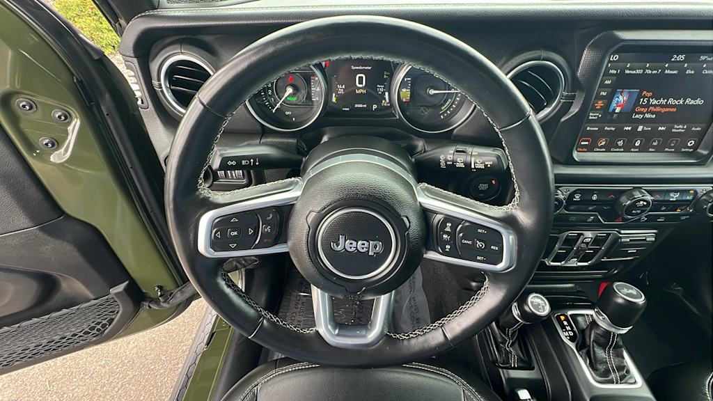 Thumbnail: 2022 Jeep Wrangler - 9