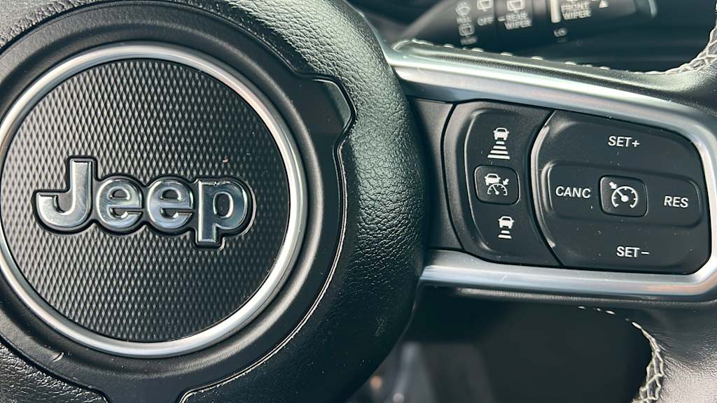 Thumbnail: 2022 Jeep Wrangler - 26