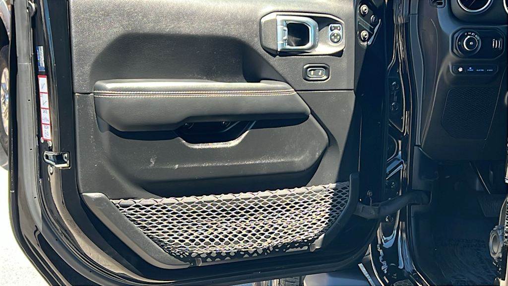 Thumbnail: 2023 Jeep Wrangler - 28