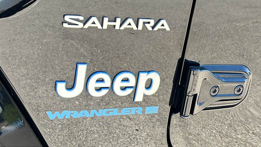 Thumbnail: 2023 Jeep Wrangler - 7