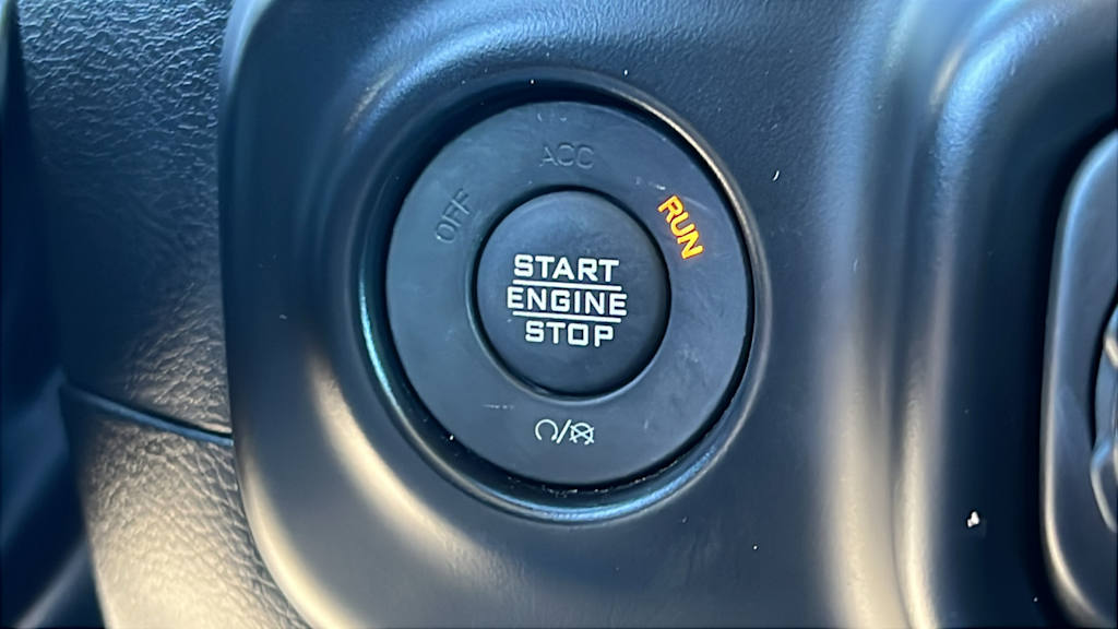 Thumbnail: 2022 Jeep Wrangler - 24