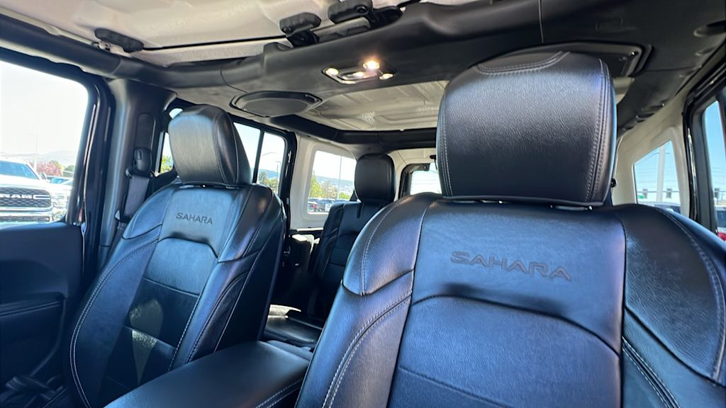 Thumbnail: 2022 Jeep Wrangler - 10
