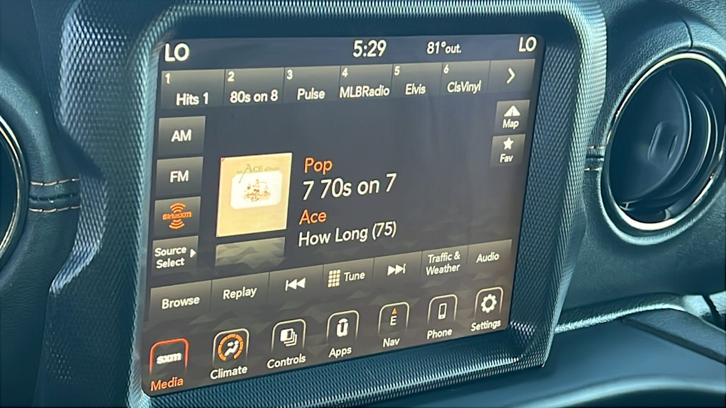 Thumbnail: 2022 Jeep Wrangler - 13