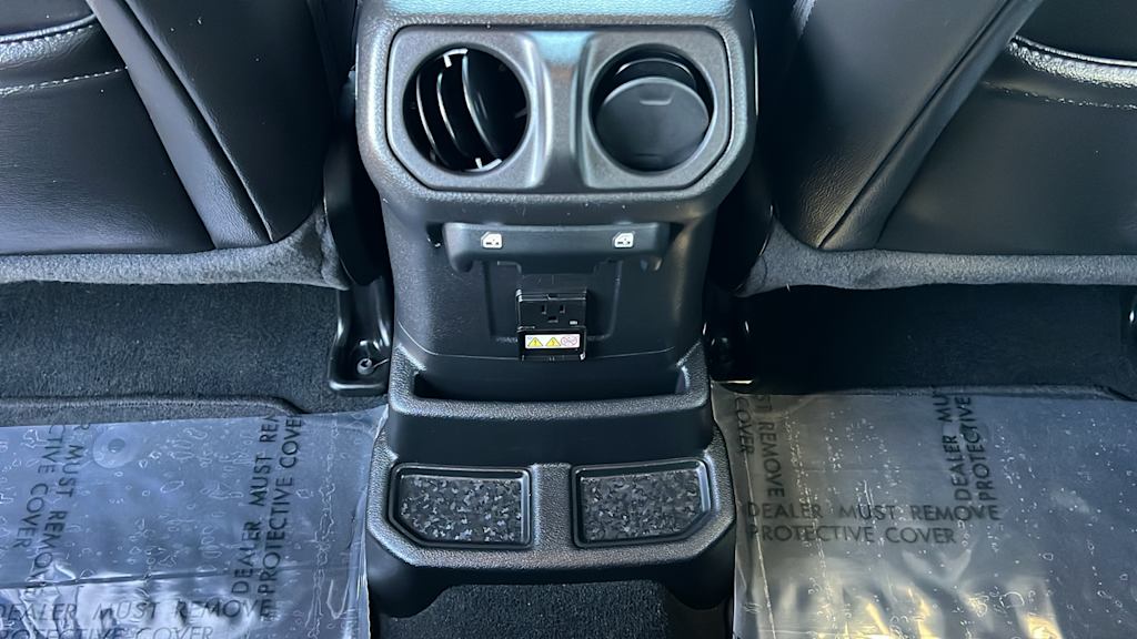 Thumbnail: 2022 Jeep Wrangler - 29