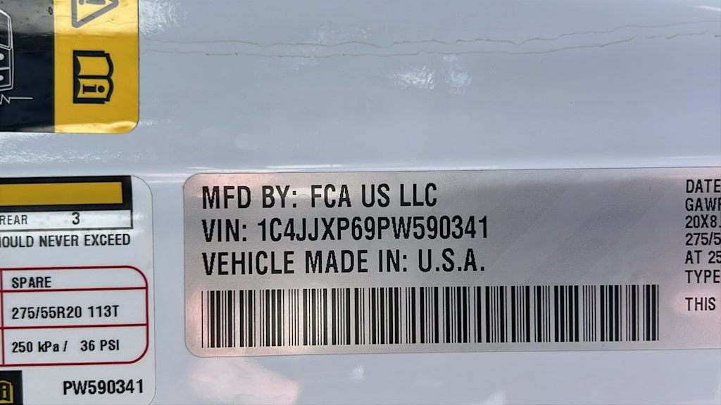 Thumbnail: 2023 Jeep Wrangler - 19