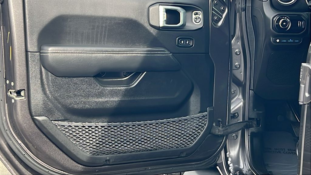 Thumbnail: 2023 Jeep Wrangler - 28