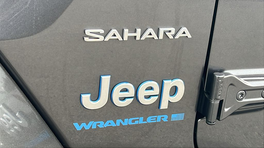 Thumbnail: 2023 Jeep Wrangler - 7