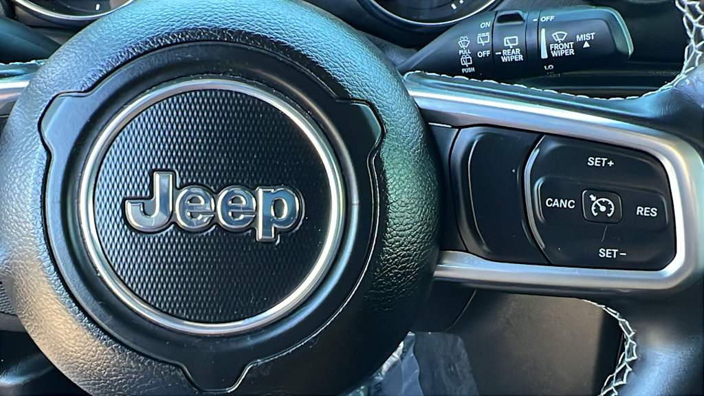 Thumbnail: 2022 Jeep Wrangler - 27