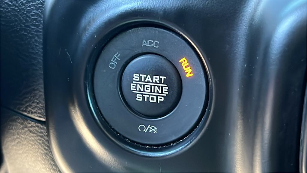 Thumbnail: 2022 Jeep Wrangler - 25