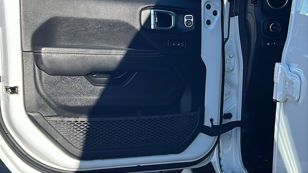 Thumbnail: 2023 Jeep Wrangler - 11