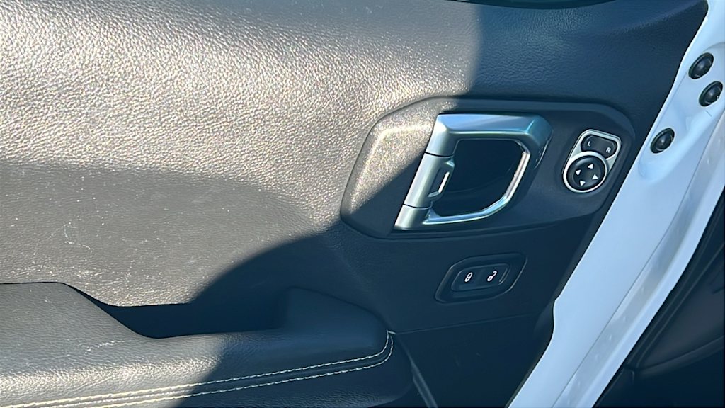 Thumbnail: 2023 Jeep Wrangler - 28