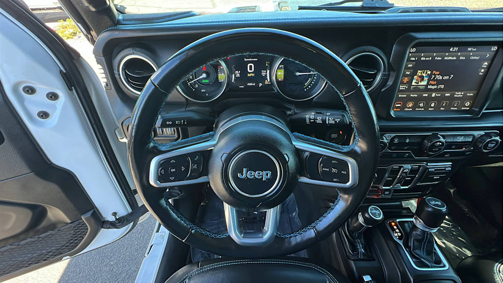 Thumbnail: 2022 Jeep Wrangler - 9