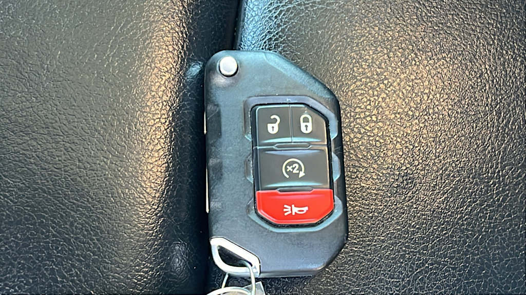 Thumbnail: 2022 Jeep Wrangler - 18