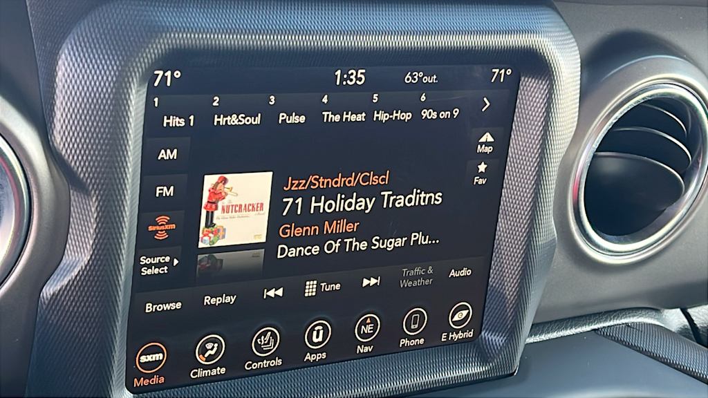 Thumbnail: 2023 Jeep Wrangler - 14