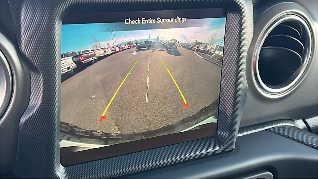 Thumbnail: 2023 Jeep Wrangler - 23