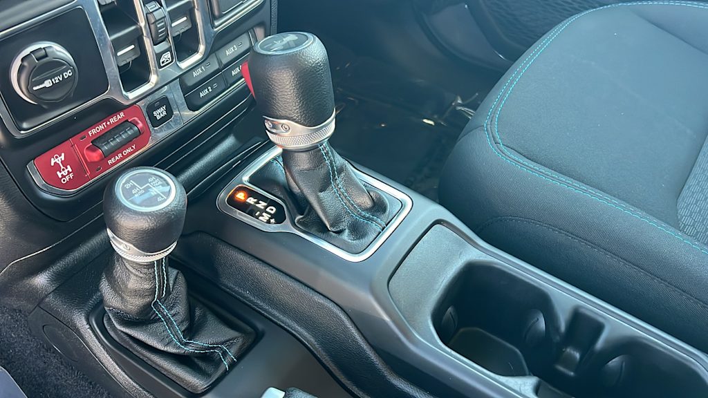 Thumbnail: 2023 Jeep Wrangler - 15