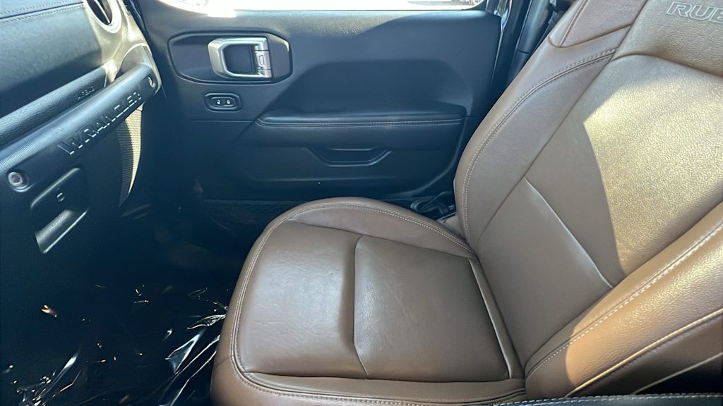 Thumbnail: 2022 Jeep Wrangler - 12