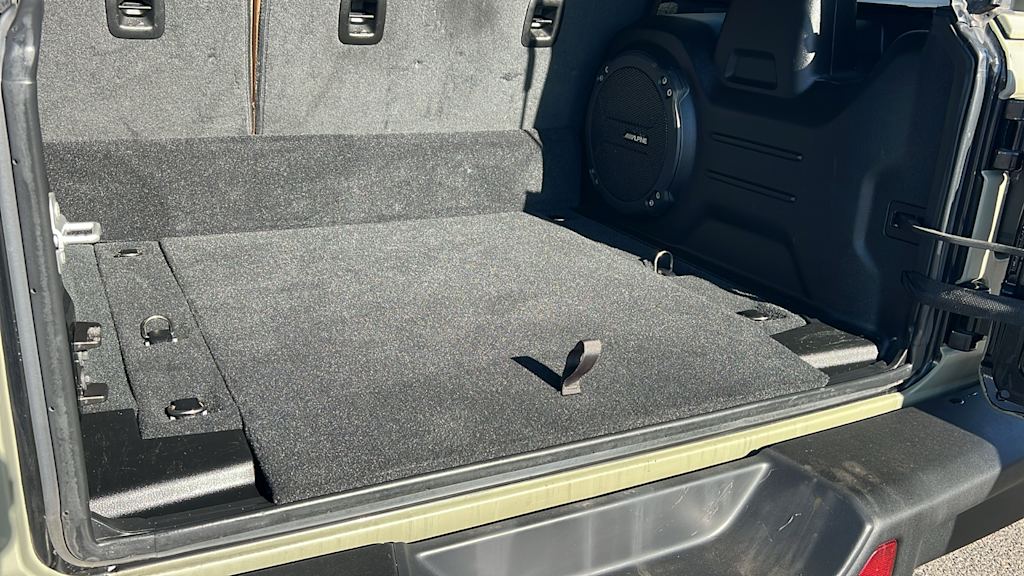 Thumbnail: 2022 Jeep Wrangler - 9