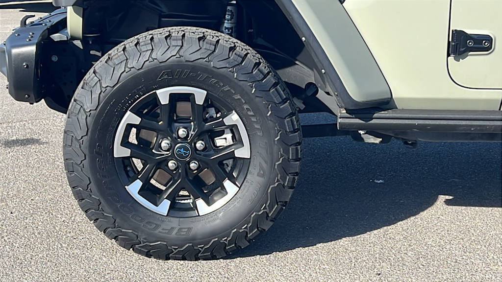 Thumbnail: 2022 Jeep Wrangler - 8