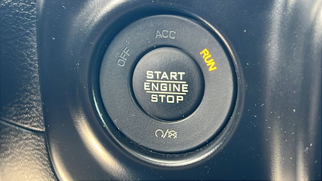 Thumbnail: 2022 Jeep Wrangler - 25