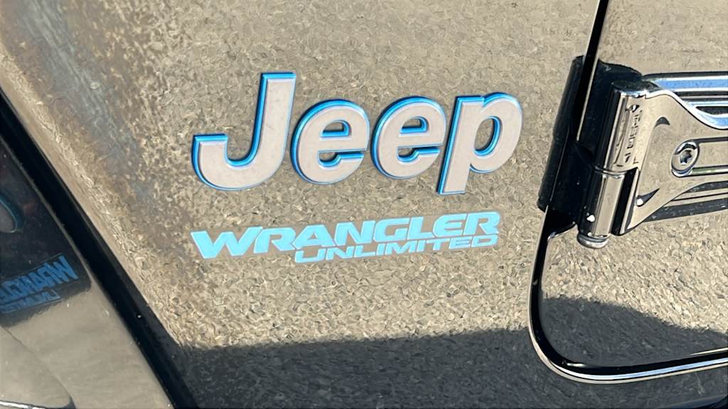 Thumbnail: 2022 Jeep Wrangler - 18