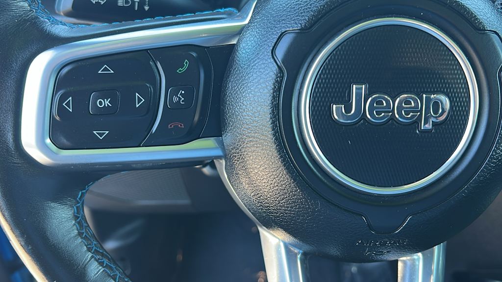Thumbnail: 2022 Jeep Wrangler - 24
