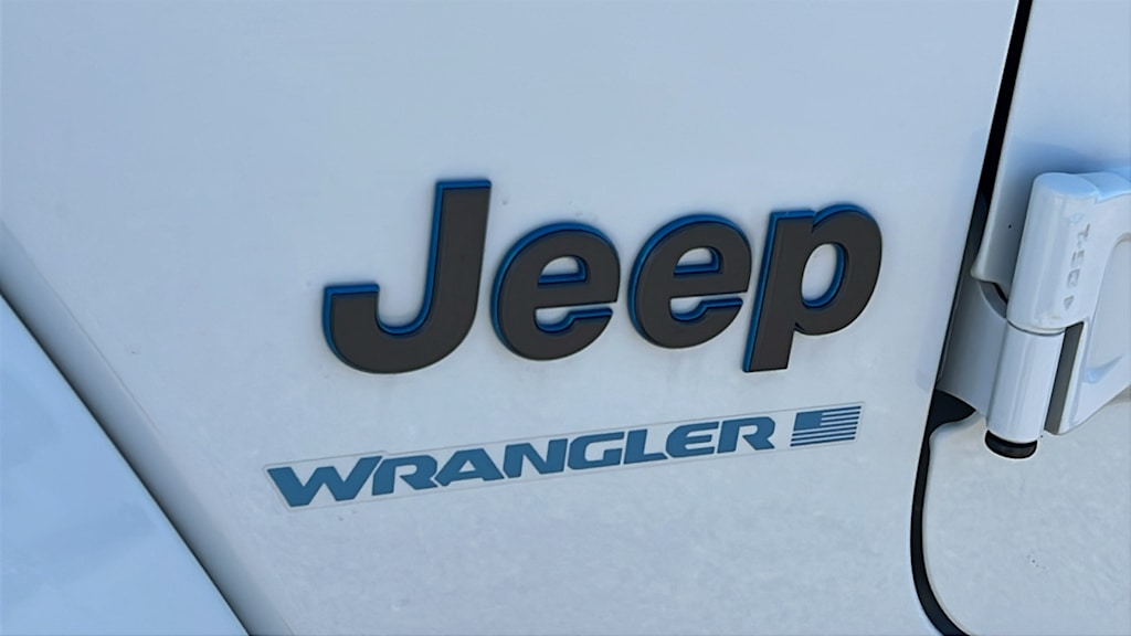 Thumbnail: 2023 Jeep Wrangler - 7