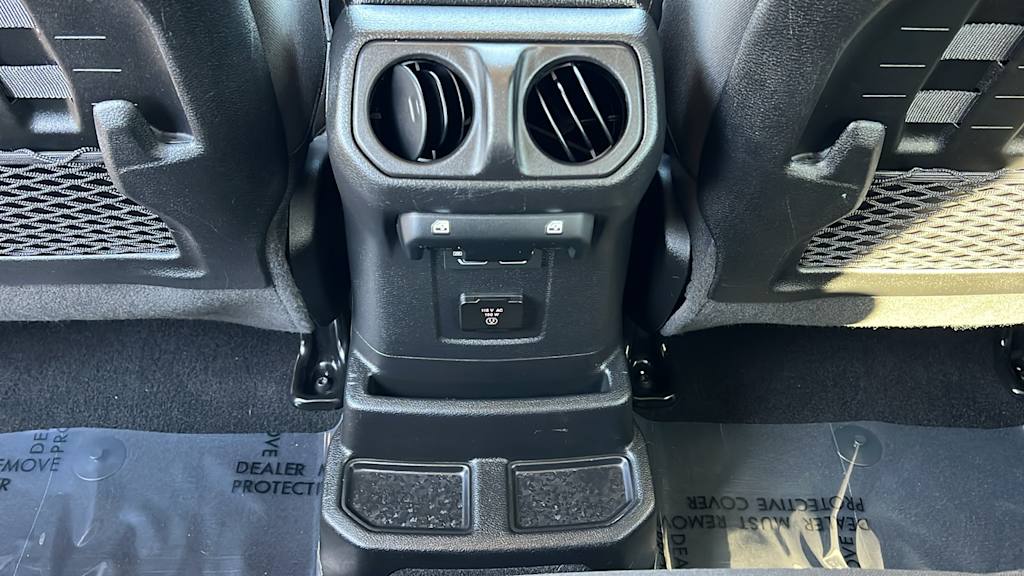 Thumbnail: 2022 Jeep Wrangler - 30