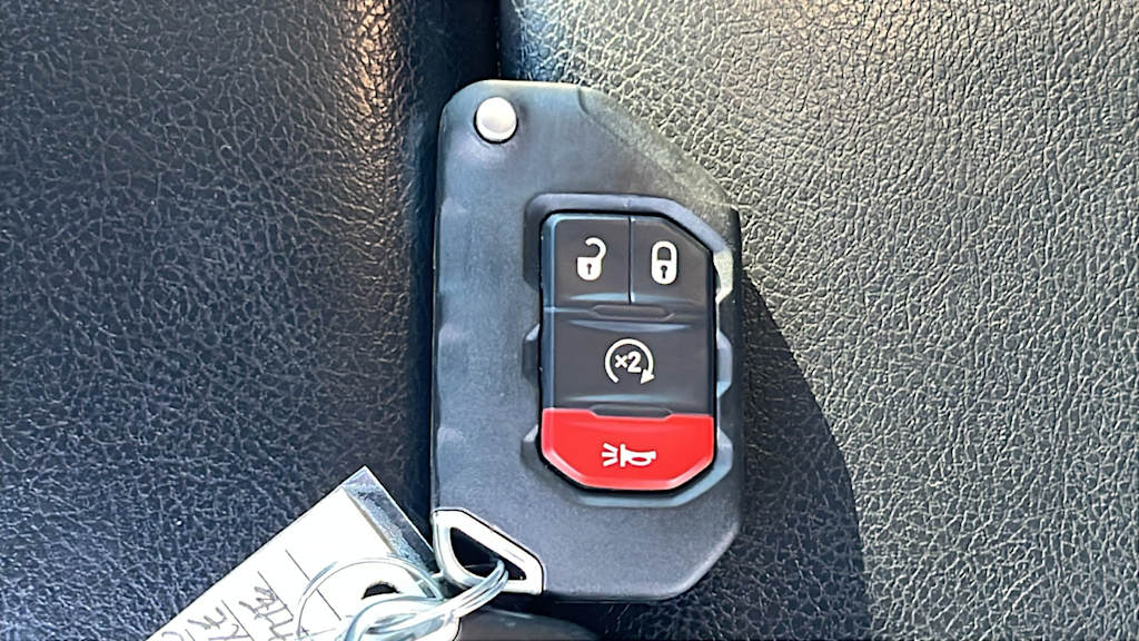 Thumbnail: 2022 Jeep Wrangler - 17